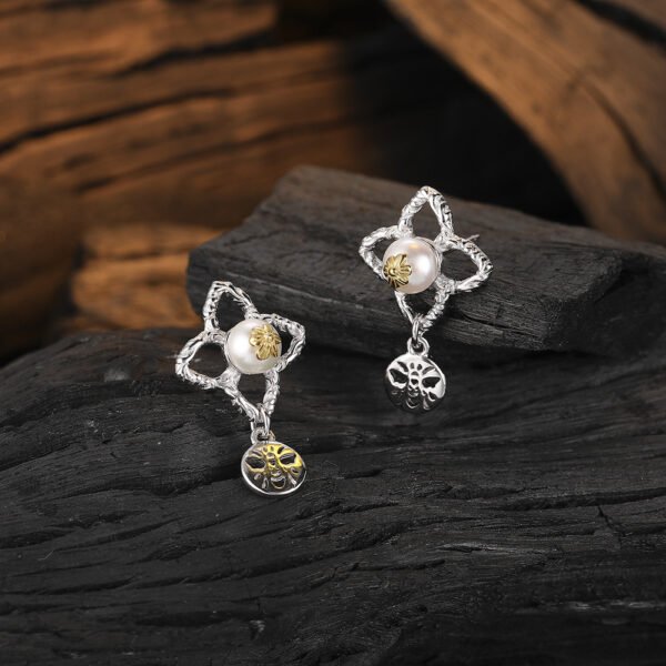 Bee Flower Temperament 925 Silver Pearl Earrings - Image 7