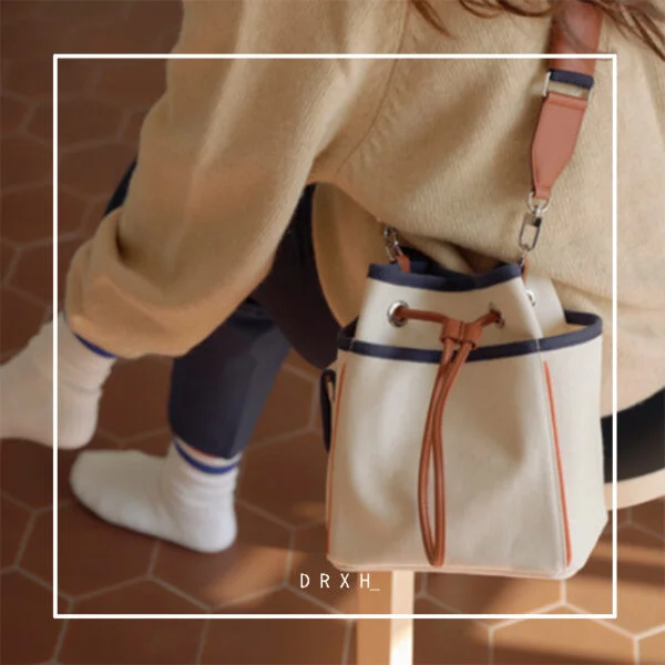 All-match Contrast Color Drawstring Closed Canvas Bag - Image 9