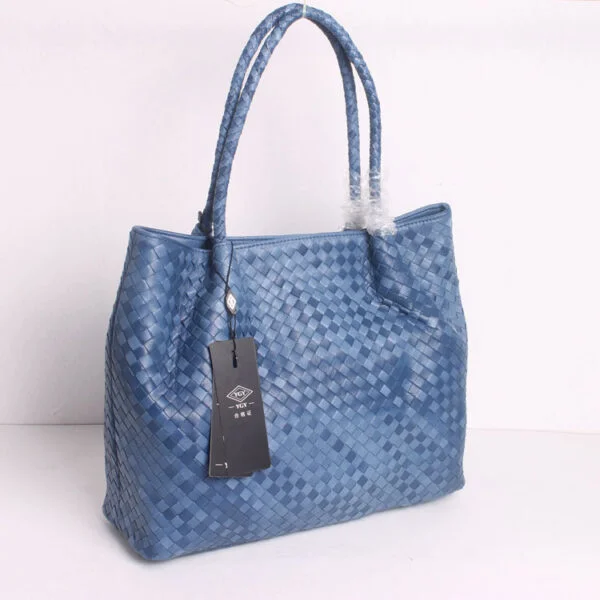 Woven Women's Shoulder Bag With Large Capacity - Image 3