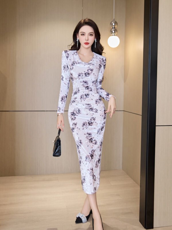 Autumn And Winter Velvet Printed Bottoming Mid-length Slim-fit Long-sleeved Temperament Female Dress - Image 5