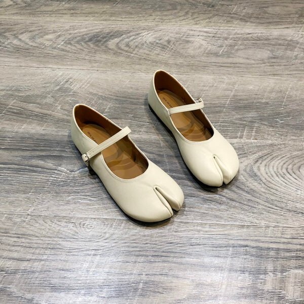 Retro Flat Bottom Split Toe Tabi Shoes Mary Jane Shoes - Image 7