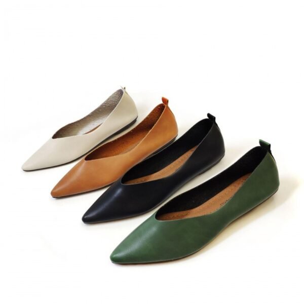 Women's Retro Pointed Shallow Mouth Flat Shoes - Image 5