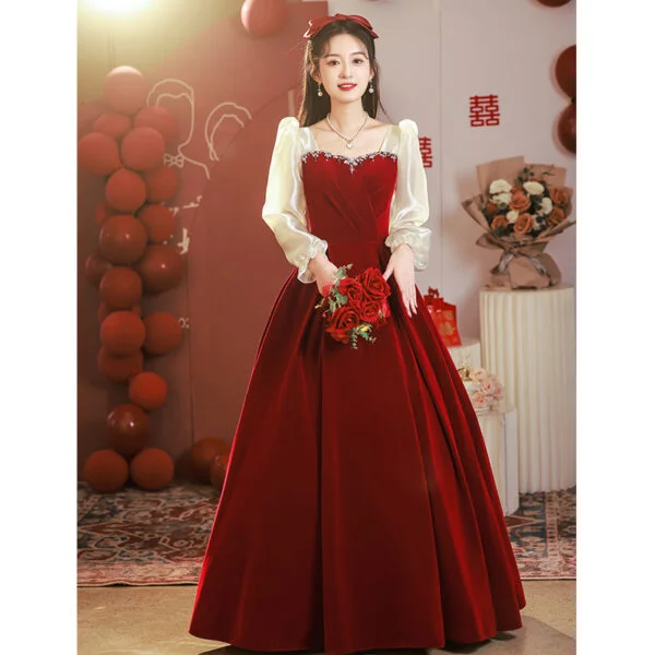 Atmospheric Red Long-sleeved Senior Evening Dress Woman - Image 3