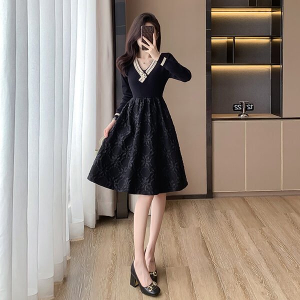 Women's Waist Slimming And Fashionable Stitching Dress - Image 3