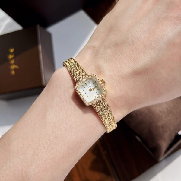 Zhonggu Small Golden Watch New Mini Delicate Square - Image 4