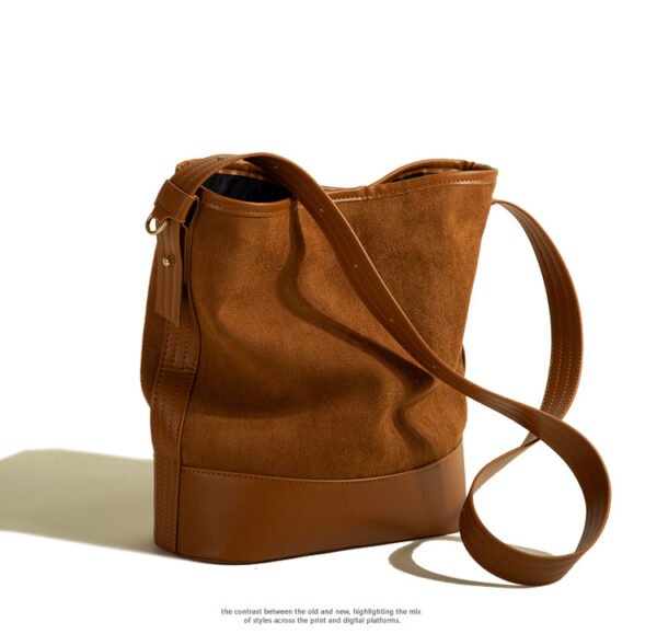 Women's Retro Large-capacity Bucket Bag - Image 5