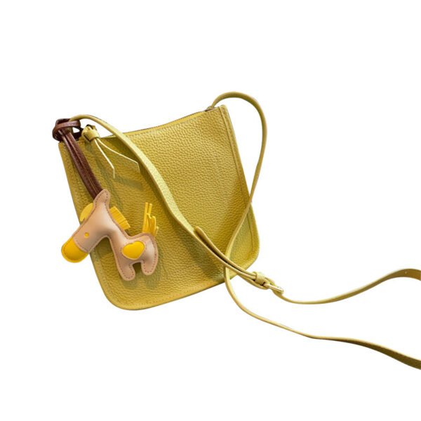 Women's Large-capacity Lychee Pattern Bucket Bag - Image 6