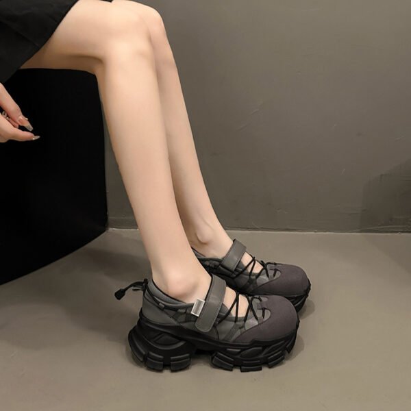 Women's Retro Platform Leather Shoes - Image 8