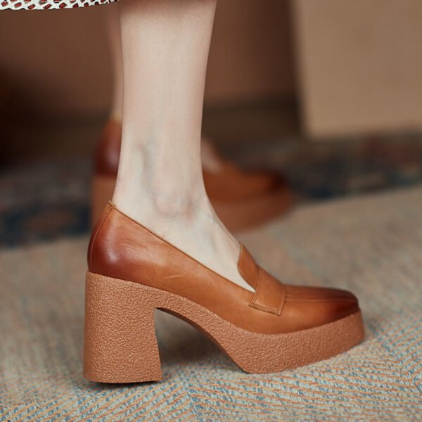 Women's Leather Retro Thick Sole Square Toe Shoes - Image 2