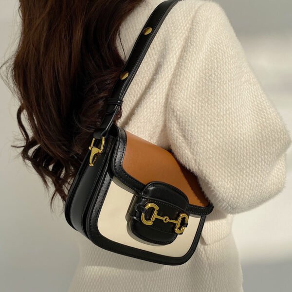 Atmospheric French Niche Design Sense, High End Light Luxury Crossbody Shoulder Bag - Image 5