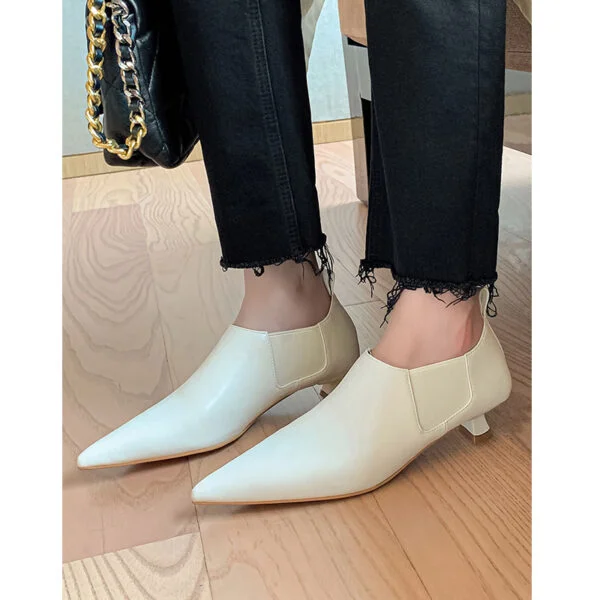 Women's Retro Elegant Low Heel Pointed Toe Deep Mouth Shoes - Image 4