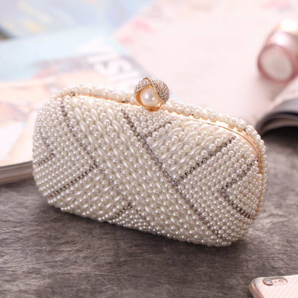 Women's Hand Holding Pearl Small Square Bag