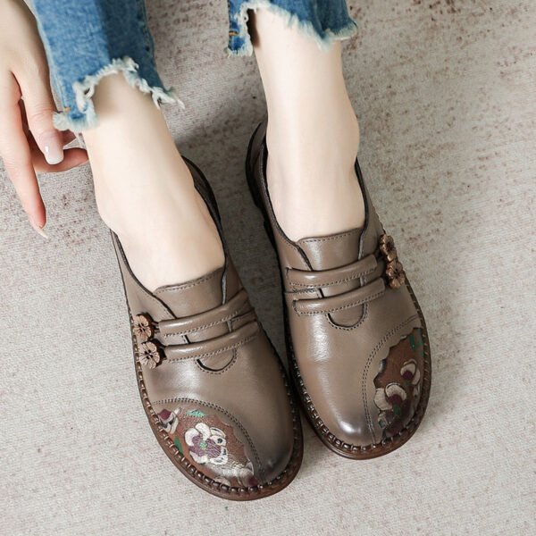 Women's Flat Comfortable Leather Shoes - Image 3