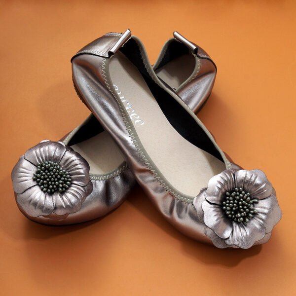 Women's Leather Flower Shoes Shallow Flat Sole - Image 6