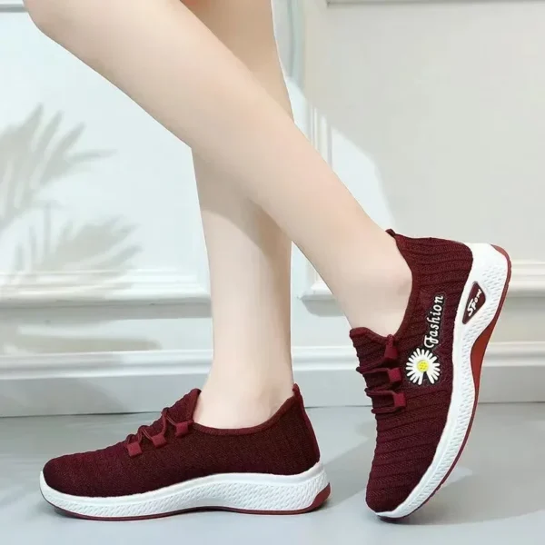 Adult sneakers, women's light running shoes, net shoes, comfortable soft soled sneakers, women's breathable casual single shoes - Image 2