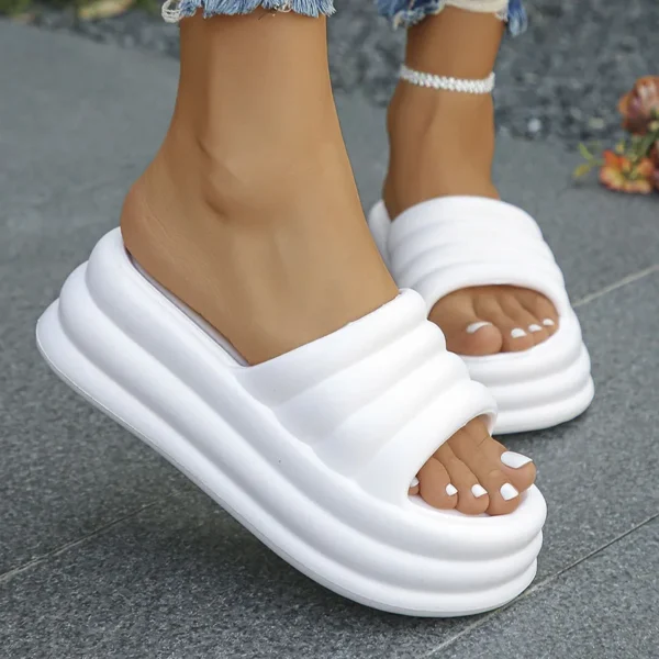 Chunky Platform Slippers for Women 2024 Summer Comfort Soft Sole Beach Shoes Slides Woman Thick Bottom Non-Slip Sandals Ladies