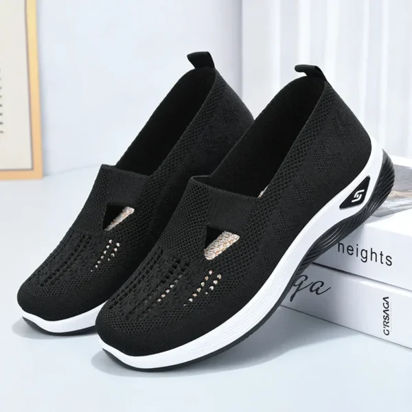 Women's Spring/Summer New Breathable and Comfortable, Mom's Single Shoes, Soft Sole, Casual Mesh Hollow Women's Shoes - Image 4