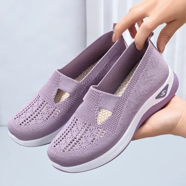 Women's Spring/Summer New Breathable and Comfortable, Mom's Single Shoes, Soft Sole, Casual Mesh Hollow Women's Shoes - Image 3