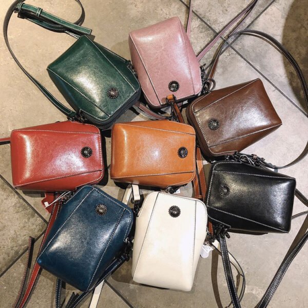 Women's Fashionable Temperament Leather Women's Bag