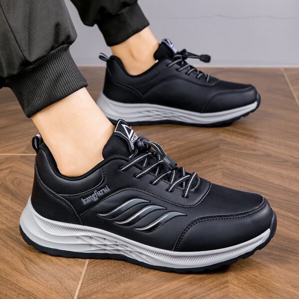 Anti Slip And Wear-resistant Soft Sole Lightweight Sports Shoes - Image 3