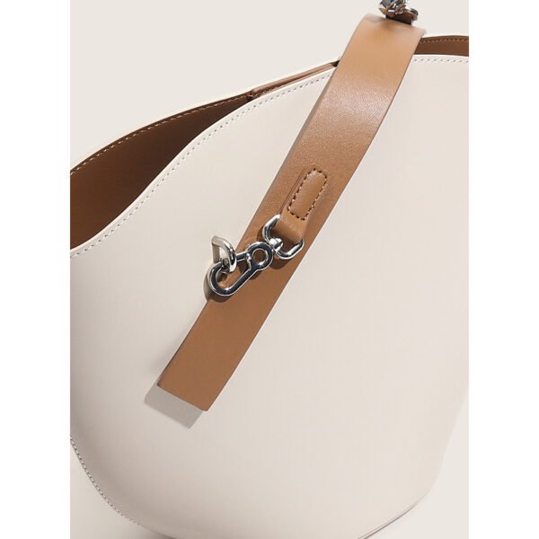 All-match Women's Niche Design Bucket Bag - Image 4