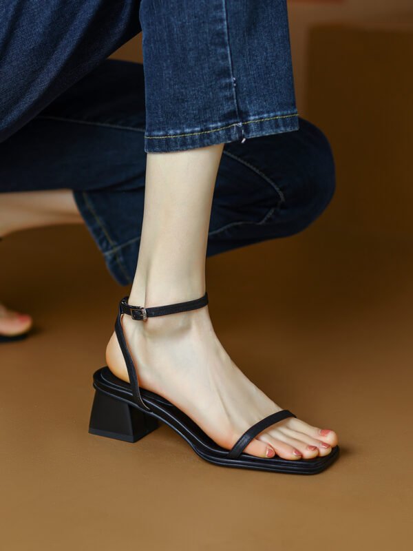 Women's French Strap Sandals With Mid-heel Skirt - Image 6