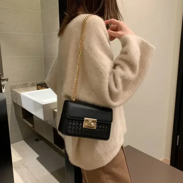 2020 Fashion leisure lexury pig nose lock  Women Small square bag shoulder diagonal women's designer Lingge Handbags Chains bags - Image 2