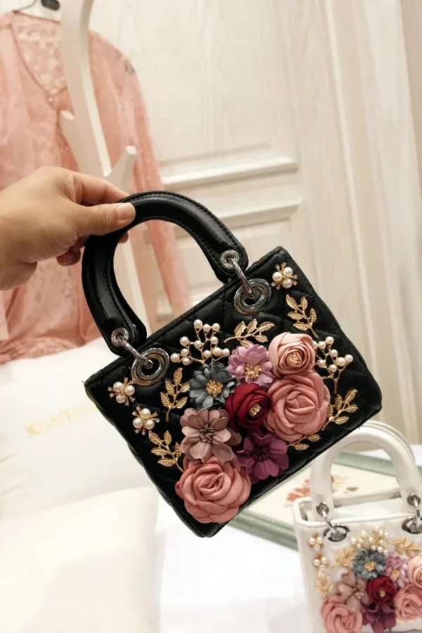 2022 Spring New Fashion Women's Bag Minority Flower Pearl Portable One Shoulder Messenger Bag Princess Bag Classic Versatile - Image 7