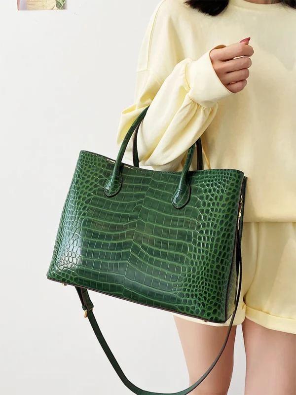 2024 New Crocodile Leather Women's Handbag Tote Bag Large Capacity Shoulder Messenger Bag Commuter Luxury Fashion Portable Bags - Image 4