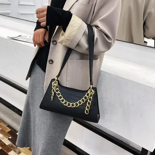 2020 New Korean Fashion Crocodile Pattern Crossover Shoulder Bag Handbag New High Quality PU Chain Solid Color Shoulder Bag - Image 3