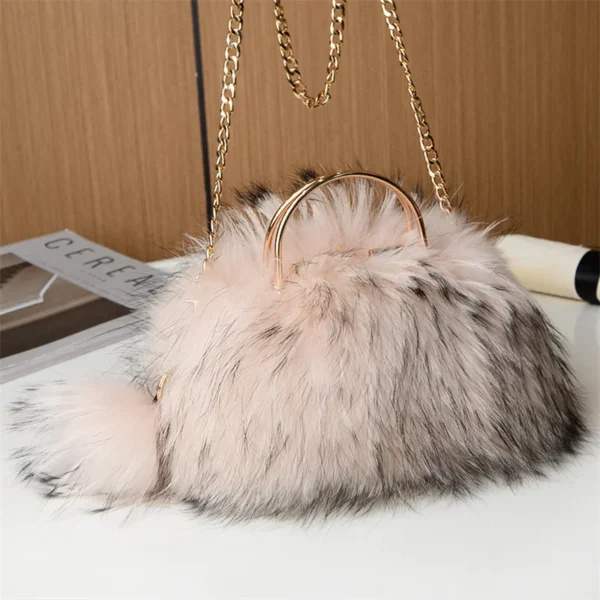 Women's New Fur Luxury Fox Raccoon Fur Fashion Mouth Diagonal Bag Large Capacity Handbag Temperament Women's Luxury Fur Bag - Image 4