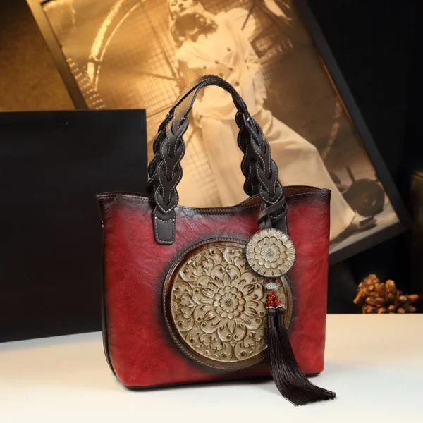 Cowhide Leather Women Handbags Vintage 2024 New Fashion Embossed Tassels Single Shoulder Crossbody Bag Large Capacity Tote Bags