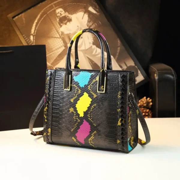 2023 New Fashion Women's Handbags Tote Bag Genuine Leather Middle-Aged Mom Ladies Bag Snake Pattern Shoulder Messenger Bags - Image 2