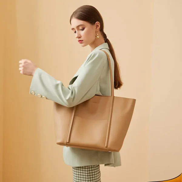 2023 New Genuine Leather Tote Bag Summer Handbag Commuter Large Capacity Shoulder Bag for Women - Image 2