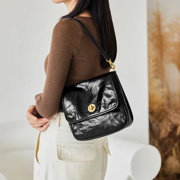 Women Square Bag 2024 New Cowhide Women's Bag Oil Wax Leather Single Shoulder Crossbody Bag Women's Commuting Handbag