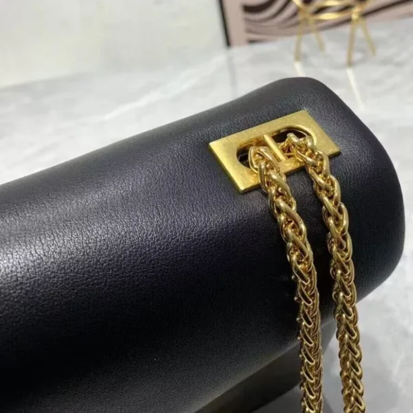 Women's Luxury Designer Handbag Top Quality Genuine Leather Large Rivet Crossbody Shoulder Bag Fashion Chain Square Bag Female - Image 5