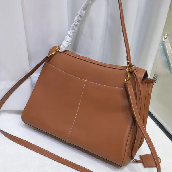 34cm Handbag Crossbody Bag Large Capacity 2024 Spring and Summer New Fashionable Simple Solid Color Flip Bag Single Shoulder Bag - Image 3