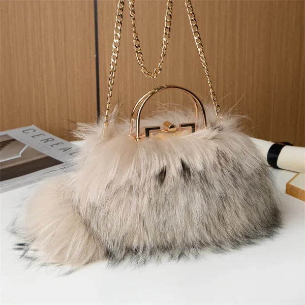 Women's New Fur Luxury Fox Raccoon Fur Fashion Mouth Diagonal Bag Large Capacity Handbag Temperament Women's Luxury Fur Bag - Image 6