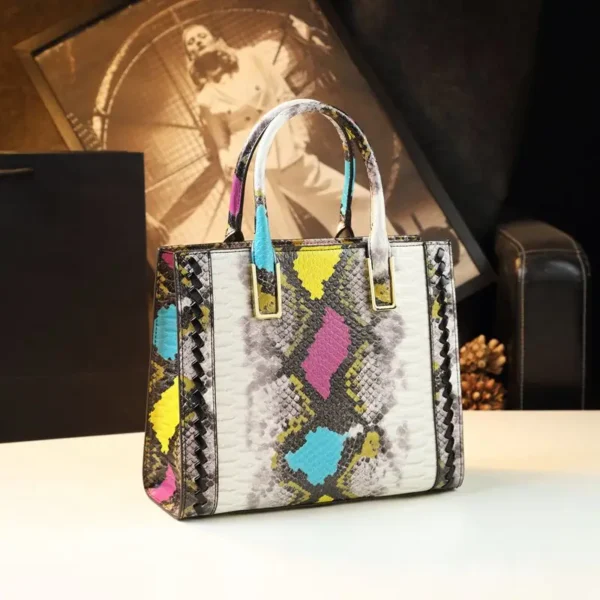 2023 New Fashion Women's Handbags Tote Bag Genuine Leather Middle-Aged Mom Ladies Bag Snake Pattern Shoulder Messenger Bags - Image 7