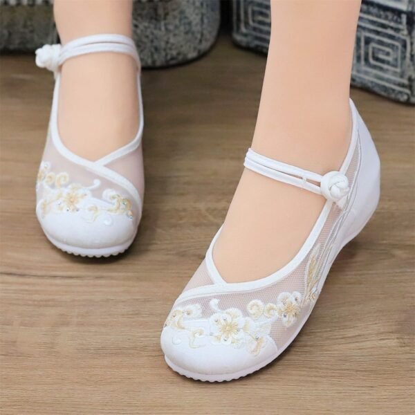 Women's Retro Soft Soled Mesh Breathable Sandals - Image 7