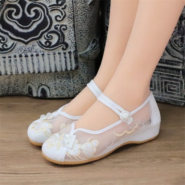 Women's Retro Soft Soled Mesh Breathable Sandals - Image 4