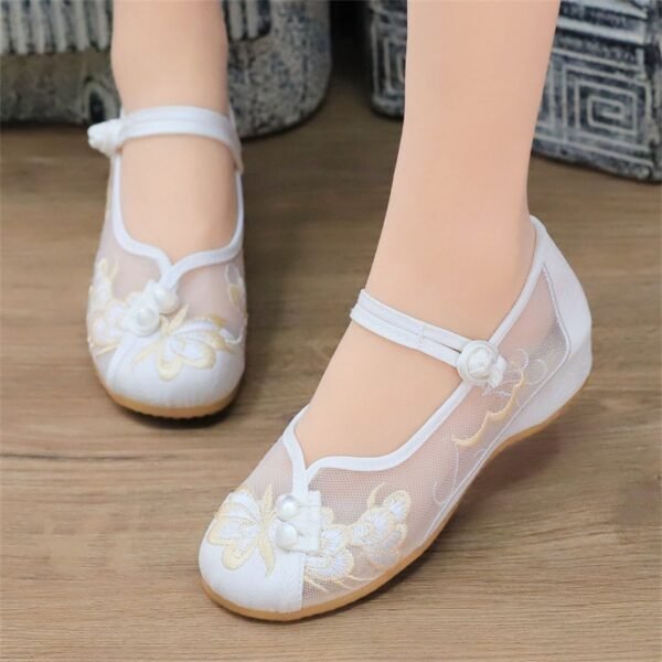 Women's Retro Soft Soled Mesh Breathable Sandals - Image 3