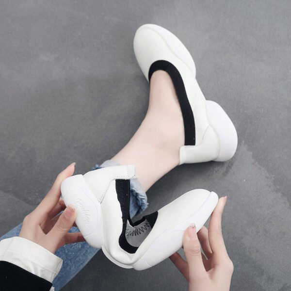 Women's Leather Low-cut Non-slip Soft Bottom Casual Flat Shoes - Image 3