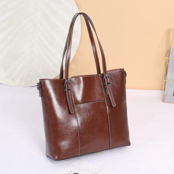 Big Bag Genuine Leather  Capacity Cowhide Messenger Bag Female Hand-held Tote - Image 9